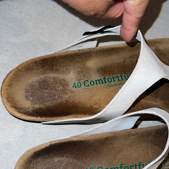 Comforfube sandals in white size 40 women’s excellent used condition - Picture 7 of 8